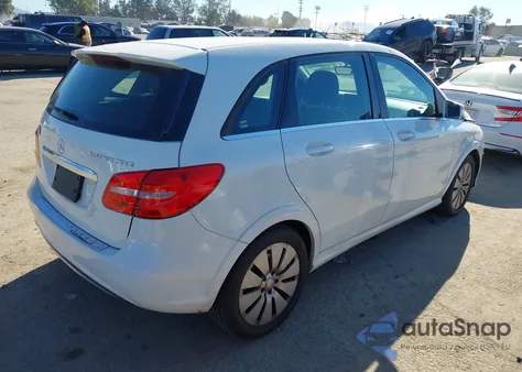 2014 Mercedes-Benz B-Class Electric Drive z USA, uszkodzony, nr VIN WDDVP9AB3EJ003116